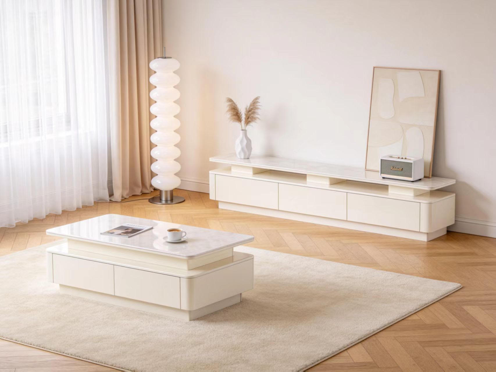 Z6820 COFFEE TABLE